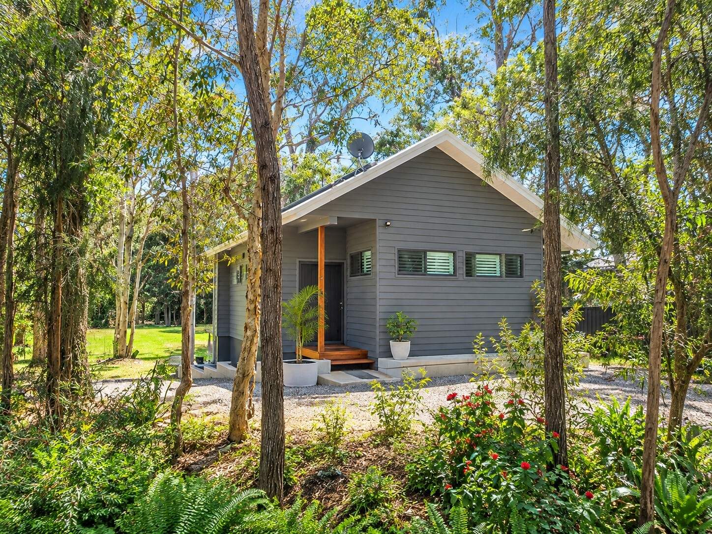 65 Coondooroopa Drive, Macleay Island For Sale by Farmbuy.com - image 4