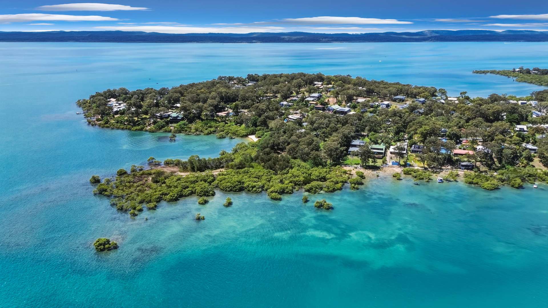 65 Coondooroopa Drive, Macleay Island For Sale by Farmbuy.com - image 15