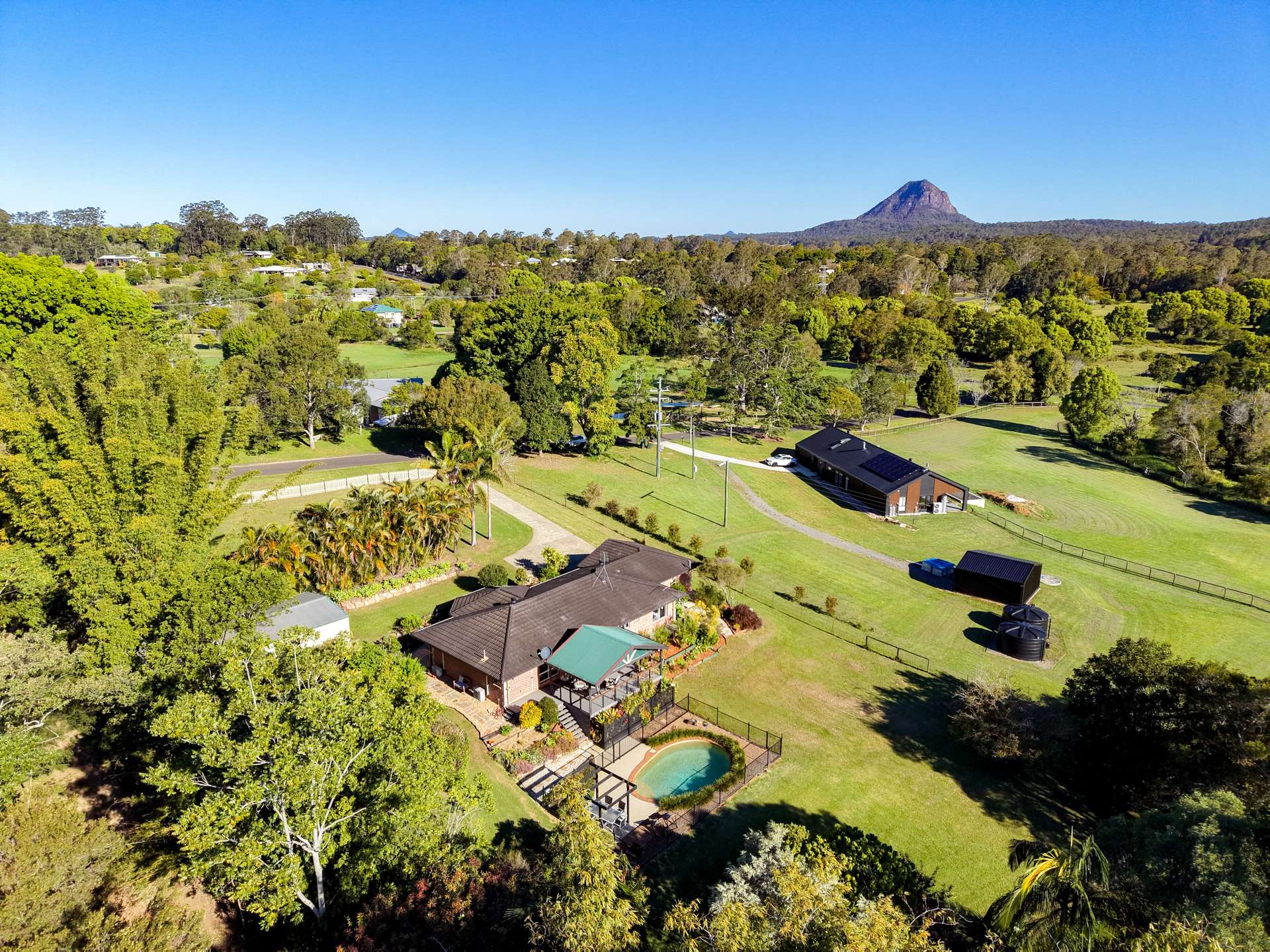 17 Saunders Drive, Cooran For Sale by Farmbuy.com - image 2