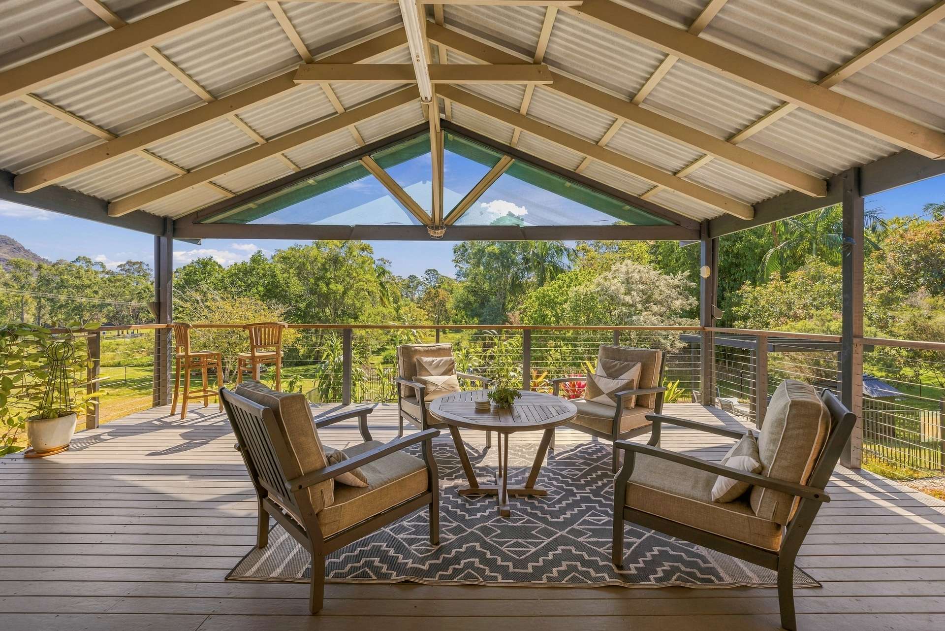 17 Saunders Drive, Cooran For Sale by Farmbuy.com - image 1