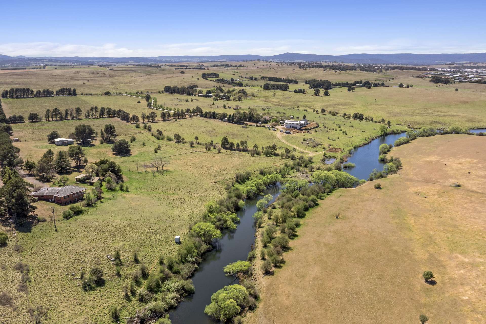 147 Chinamans Lane, Goulburn Auction by Farmbuy.com - image 1