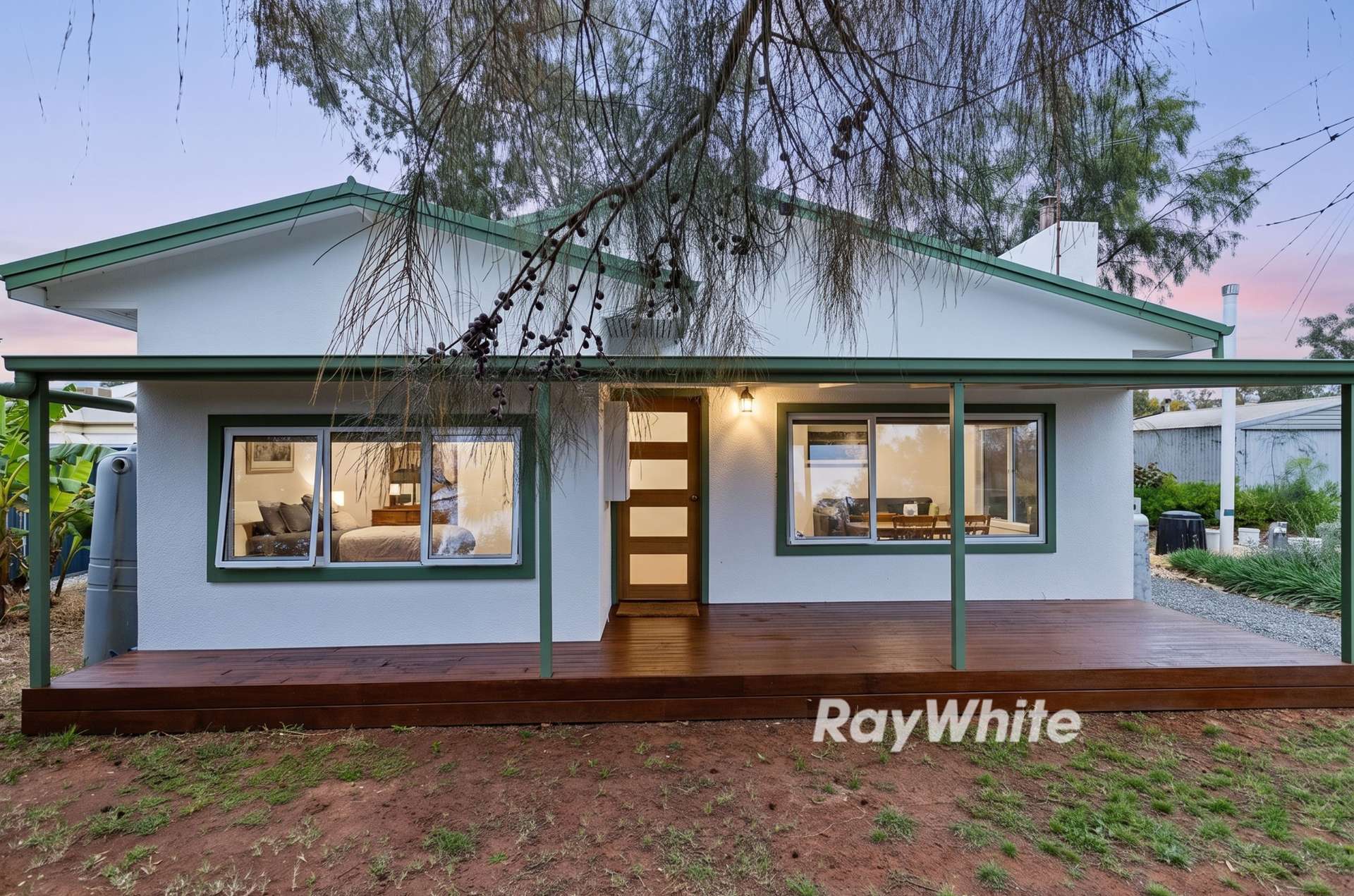 997 Irymple Avenue, Irymple For Sale by Farmbuy.com - image 1