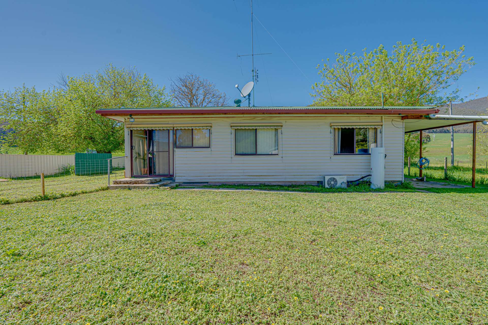 929 Myrtleford-Yackandandah Road, Barwidgee For Sale by Farmbuy.com - image 6