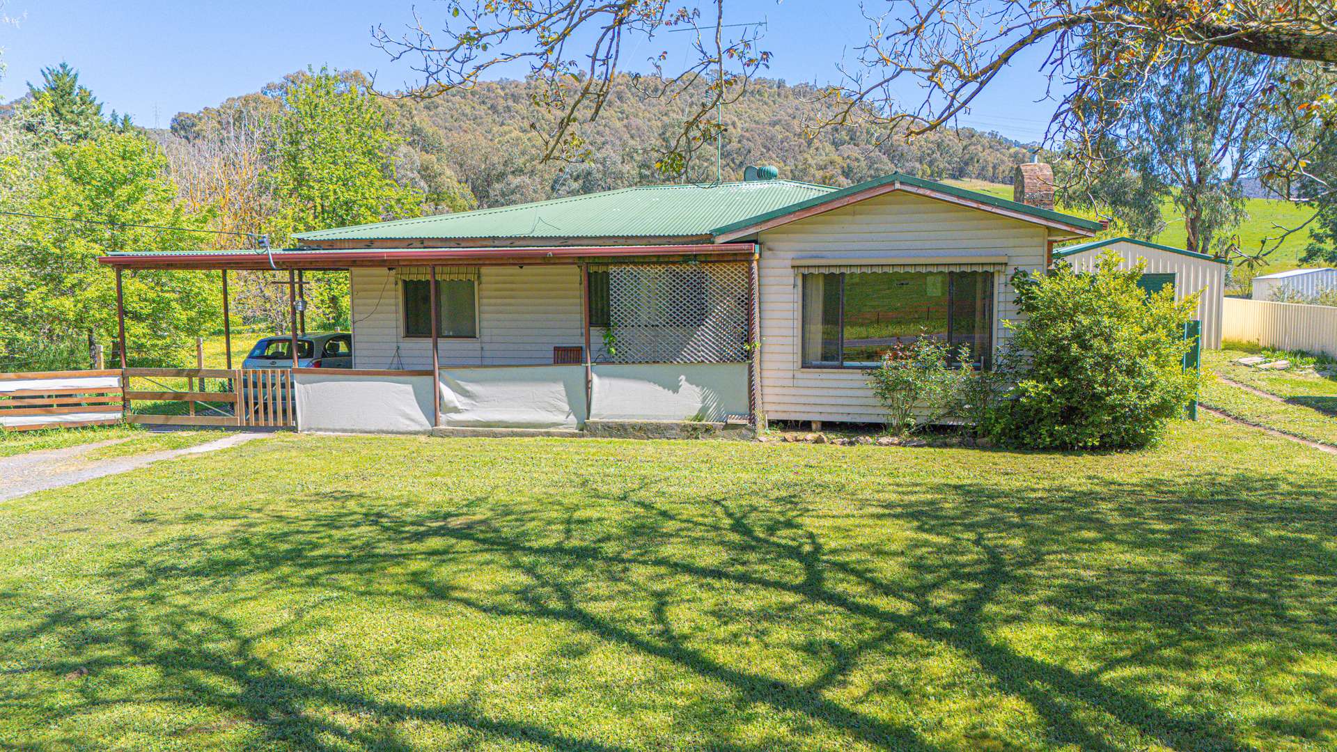929 Myrtleford-Yackandandah Road, Barwidgee For Sale by Farmbuy.com - image 3