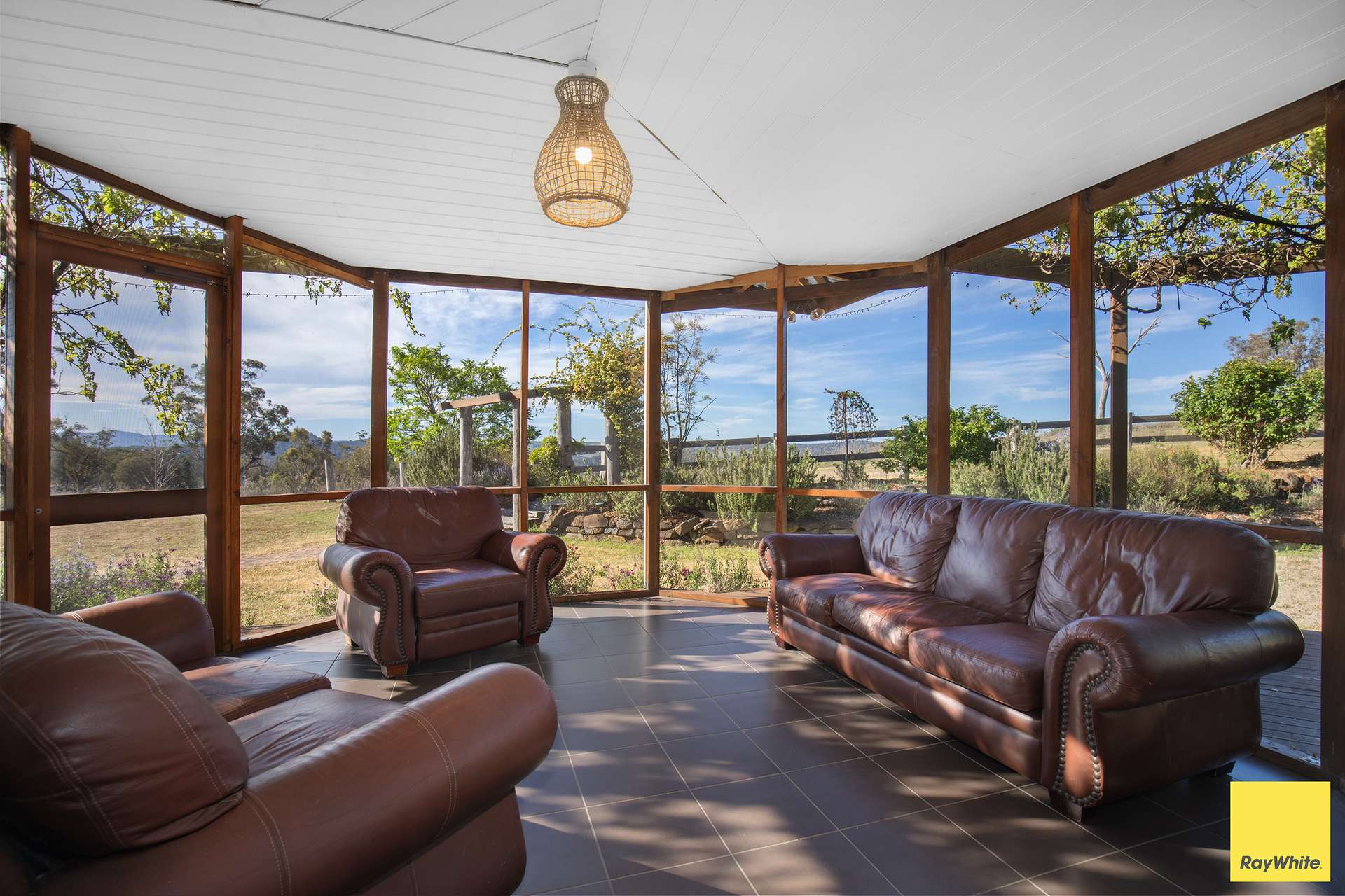 27 Stringybark Ridge Road, Armidale Auction by Farmbuy.com - image 12