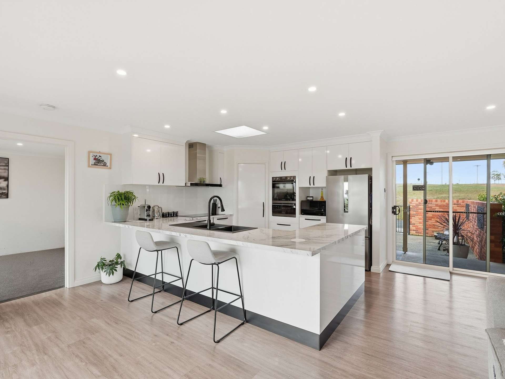 33 Glenelg Street, Oatlands For Sale by Farmbuy.com - image 9