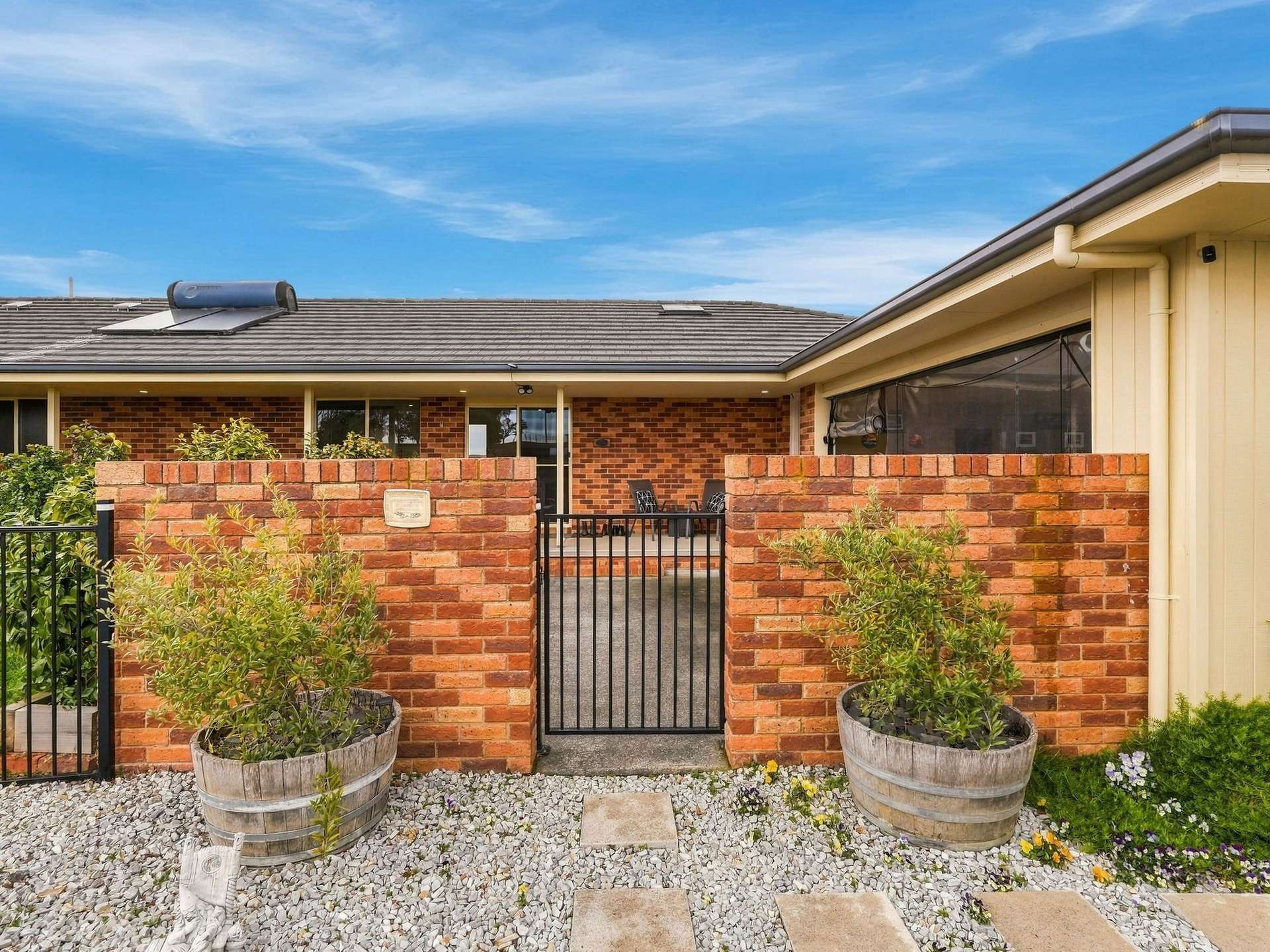 33 Glenelg Street, Oatlands For Sale by Farmbuy.com - image 3