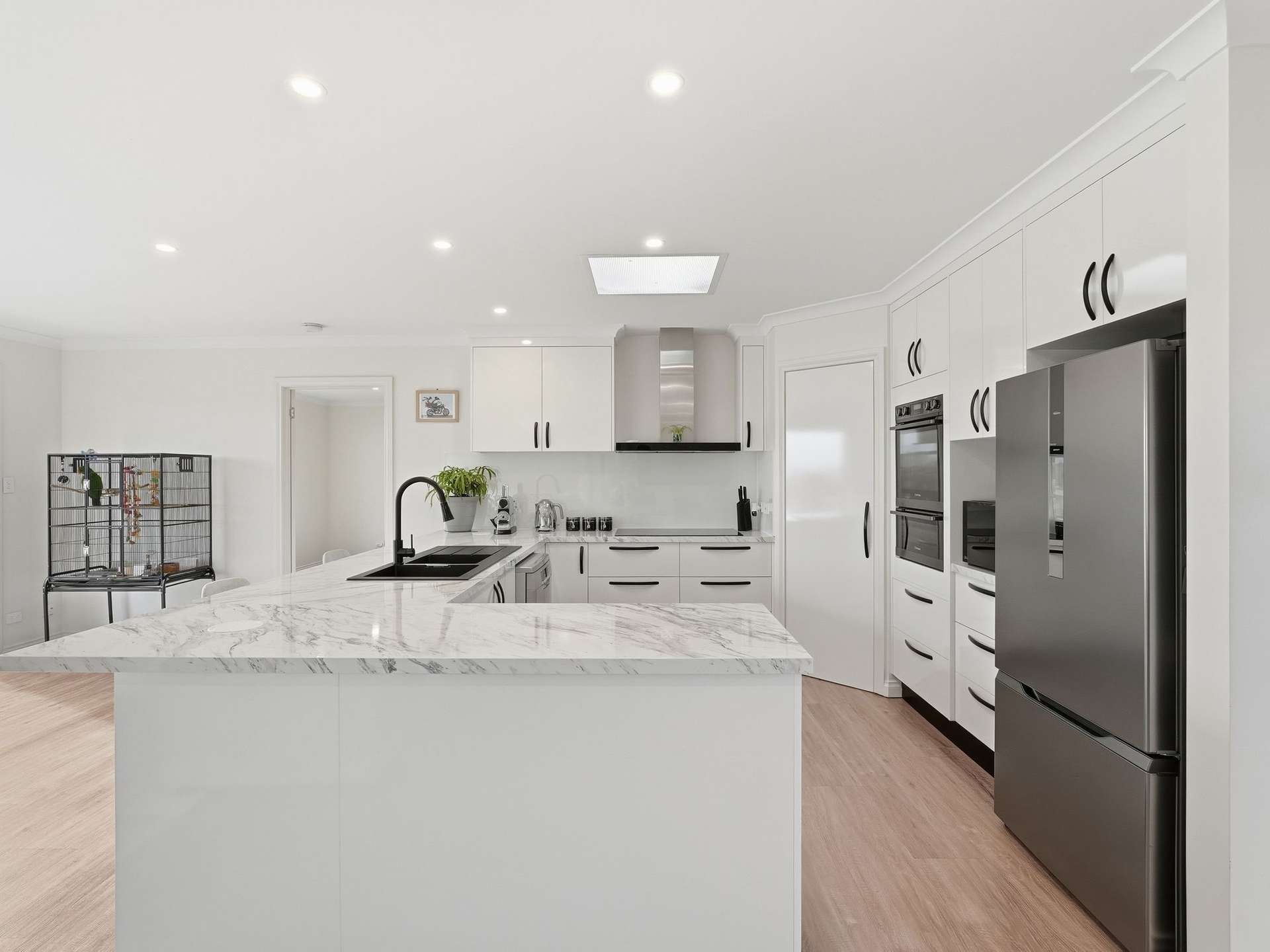 33 Glenelg Street, Oatlands For Sale by Farmbuy.com - image 11