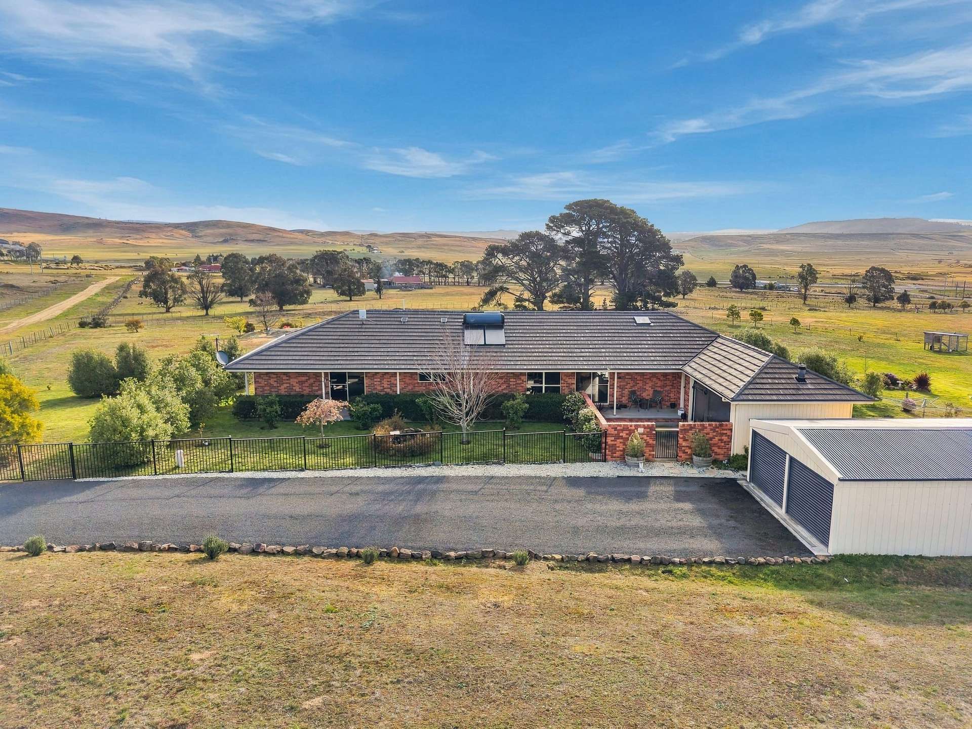 33 Glenelg Street, Oatlands For Sale by Farmbuy.com - image 1