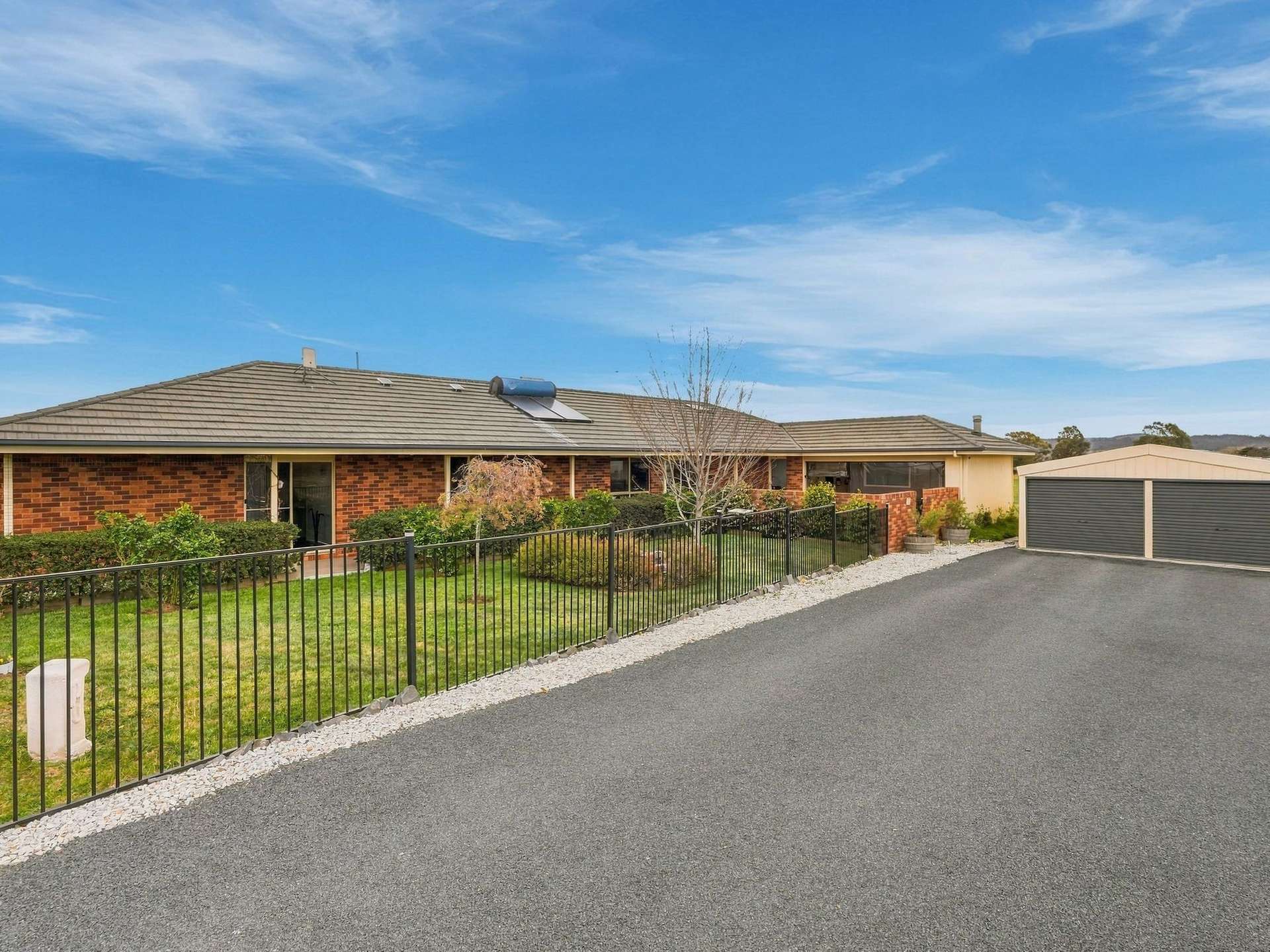 33 Glenelg Street, Oatlands For Sale by Farmbuy.com - image 2
