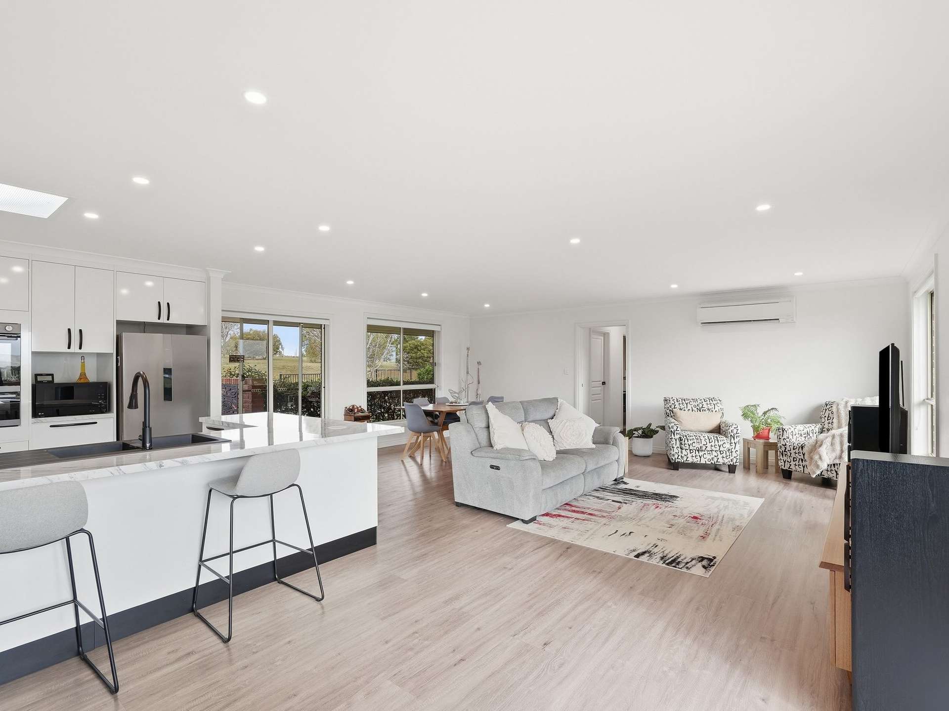 33 Glenelg Street, Oatlands For Sale by Farmbuy.com - image 15