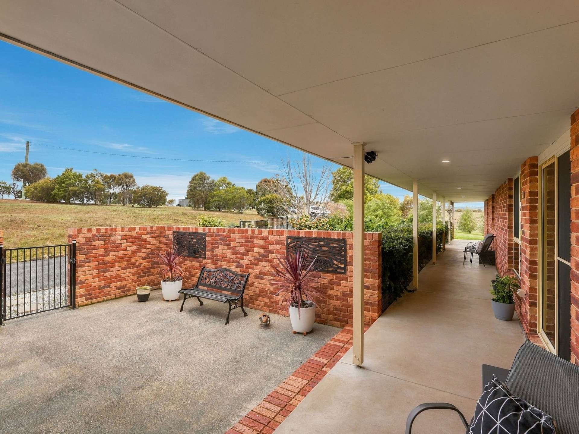33 Glenelg Street, Oatlands For Sale by Farmbuy.com - image 6