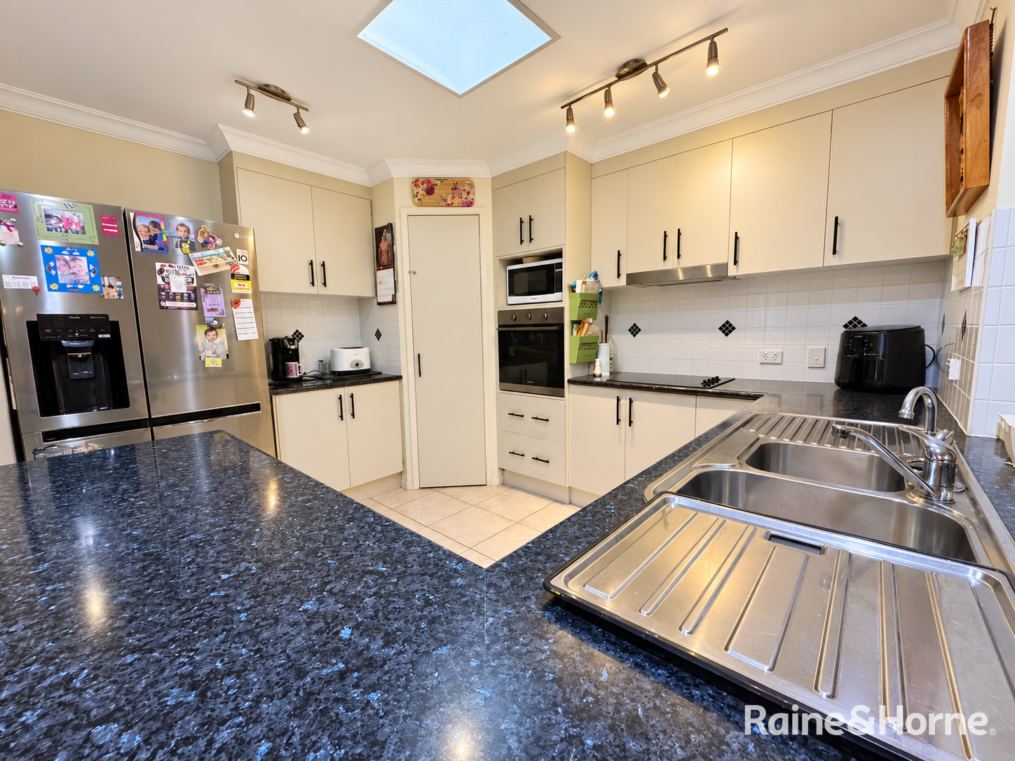48 Sonaree Drive, Kingaroy For Sale by Farmbuy.com - image 6