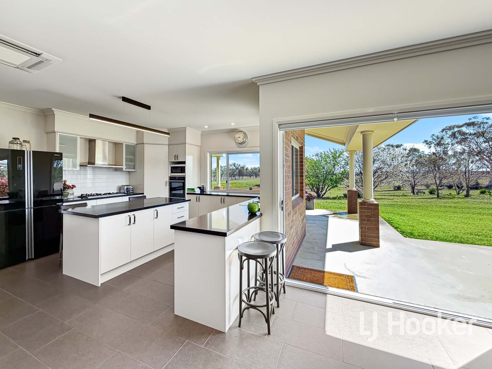255E Swanbrook Road, Inverell For Sale by Farmbuy.com - image 3