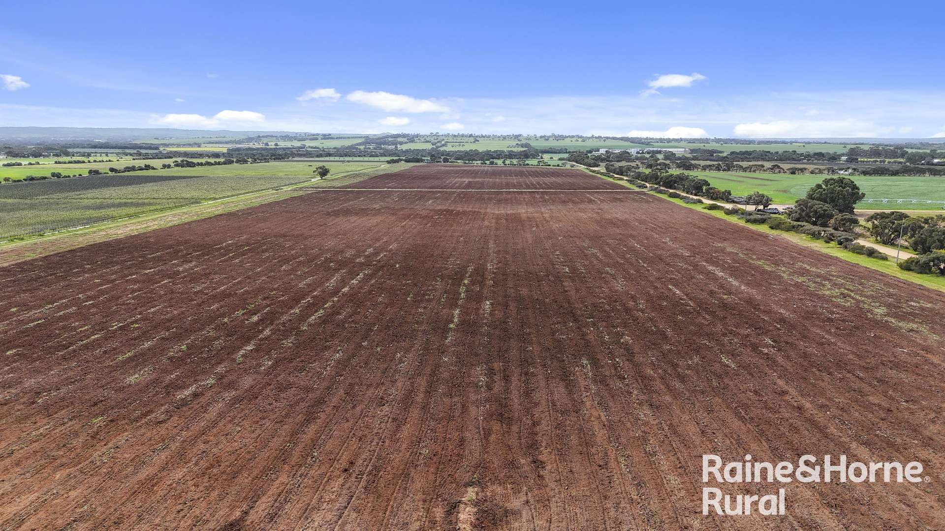 A21, A23 & A24 Riverside Road, Strathalbyn For Sale by Farmbuy.com - image 15