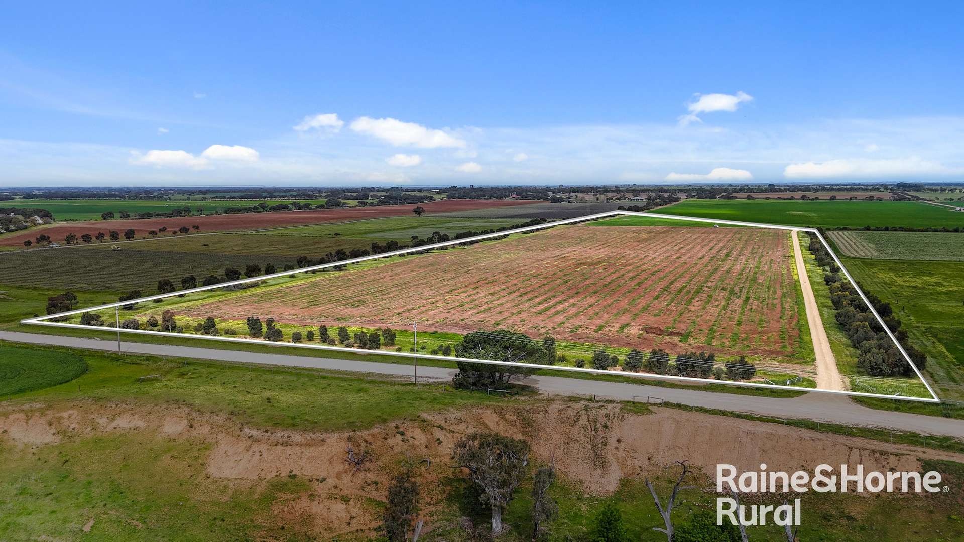 A21, A23 & A24 Riverside Road, Strathalbyn For Sale by Farmbuy.com - image 14