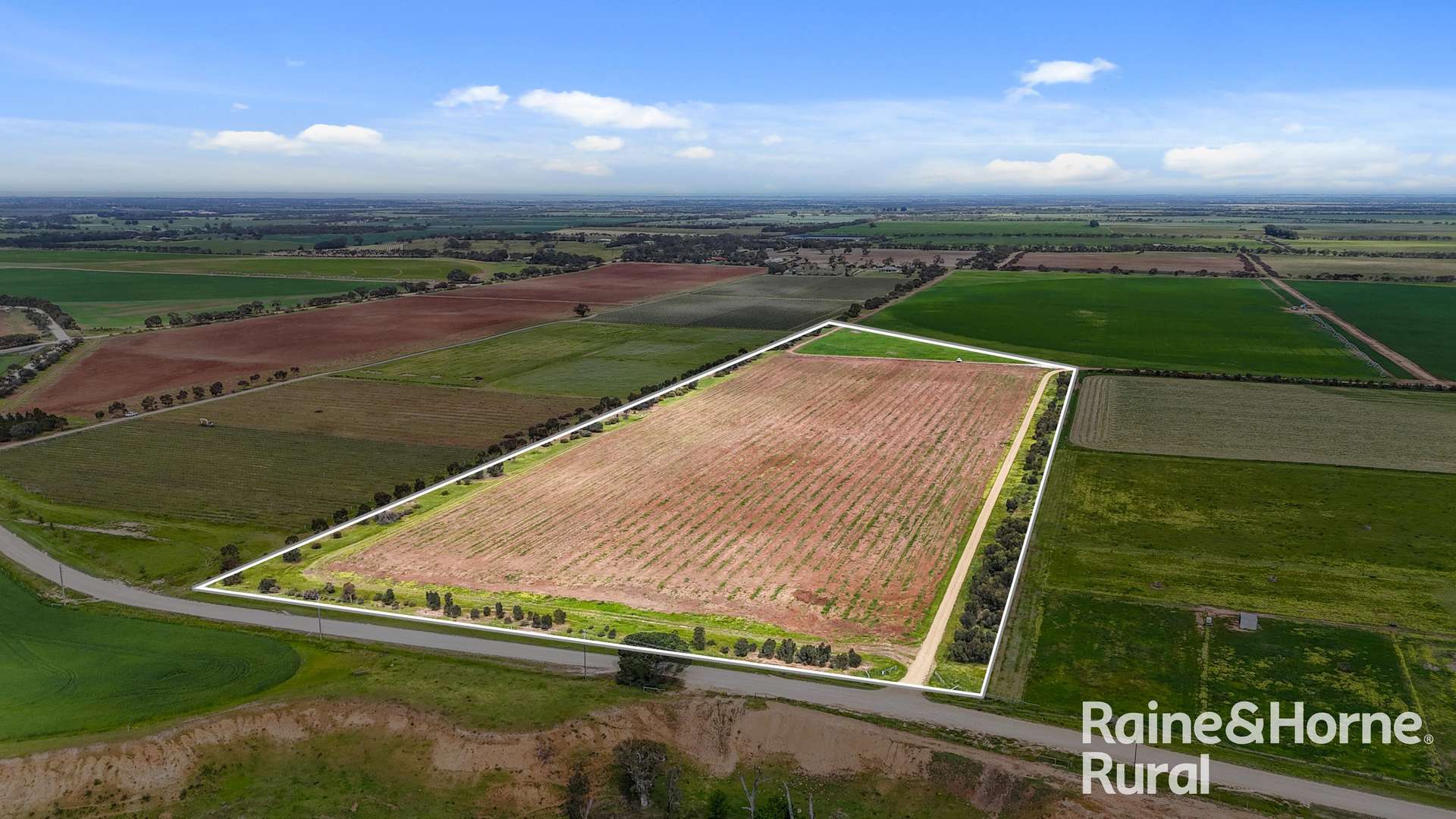 A21, A23 & A24 Riverside Road, Strathalbyn For Sale by Farmbuy.com - image 10