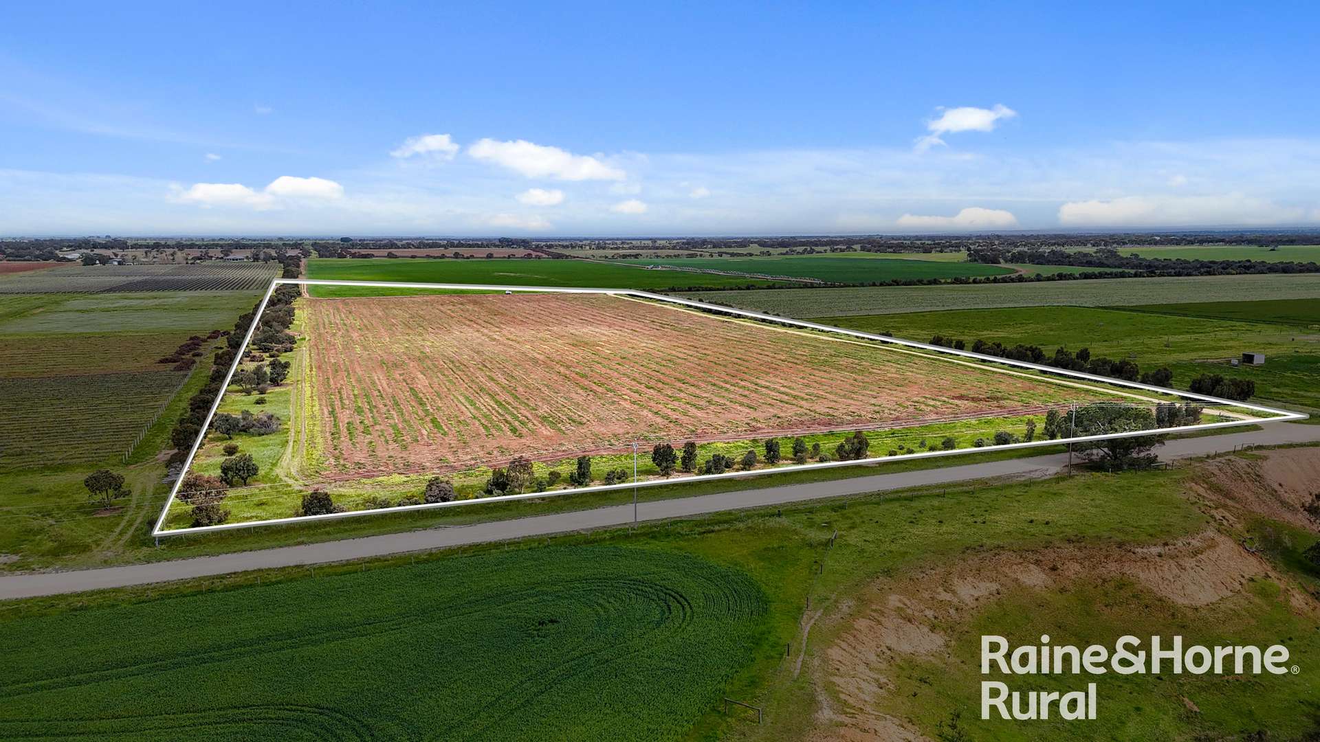 A21, A23 & A24 Riverside Road, Strathalbyn For Sale by Farmbuy.com - image 12