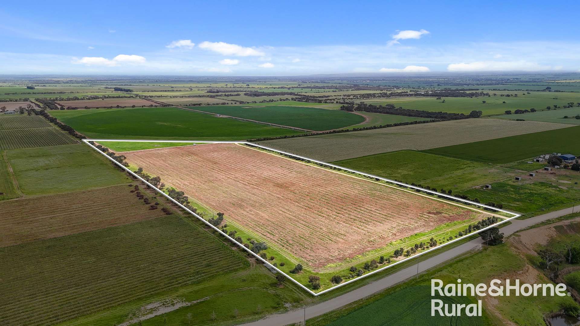 A21, A23 & A24 Riverside Road, Strathalbyn For Sale by Farmbuy.com - image 6