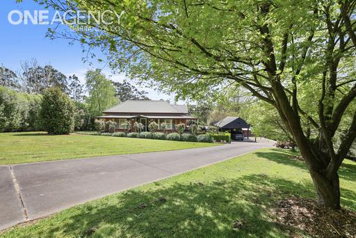 Farm For Sale - VIC - Warragul - 3820 - Stunning character country home with separate studio 