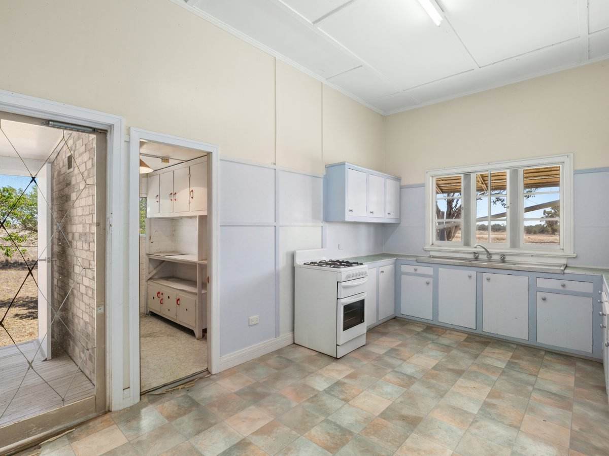 2403 Stanthorpe Inglewood Road, Inglewood For Sale by Farmbuy.com - image 15
