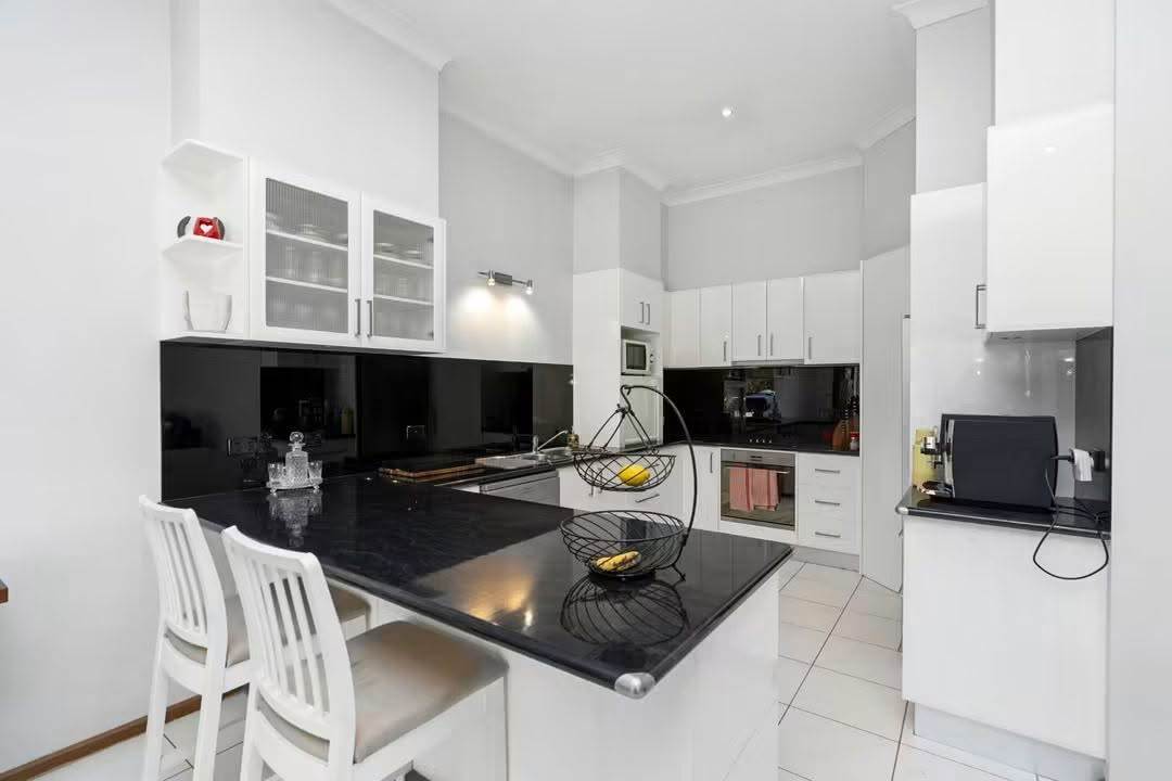 'AYTON VALE' 23 Scott Street, Wagga Wagga For Sale by Farmbuy.com - image 19