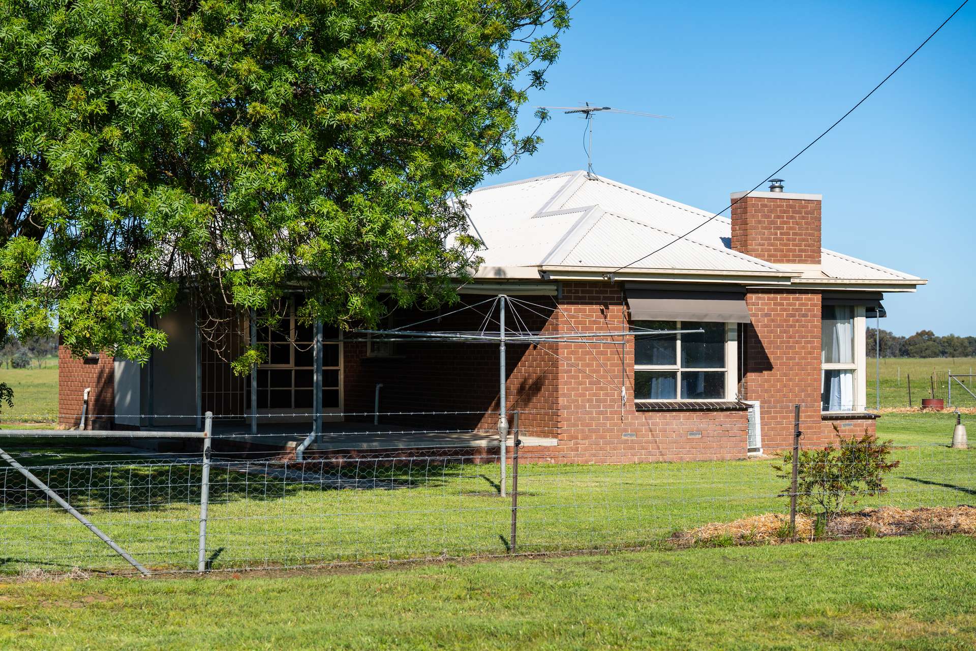 65 Lee Valley Road, Collendina For Sale by Farmbuy.com - image 27
