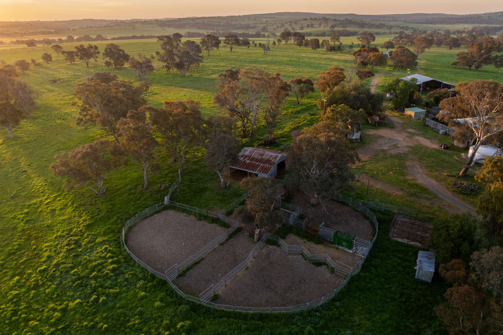 713 Lachlan Valley Way, Boorowa For Sale by Farmbuy.com - image 7