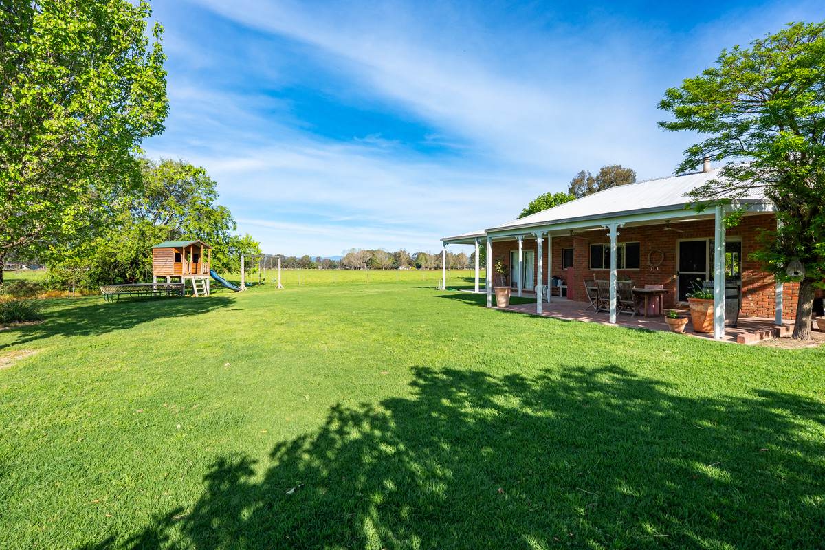 162 Hoults Lane, Moyhu For Sale by Farmbuy.com - image 20