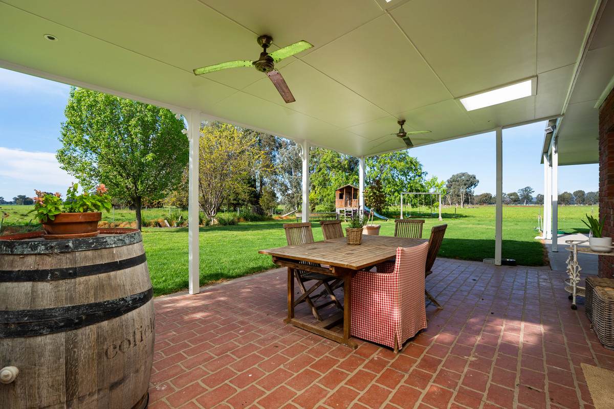 162 Hoults Lane, Moyhu For Sale by Farmbuy.com - image 19