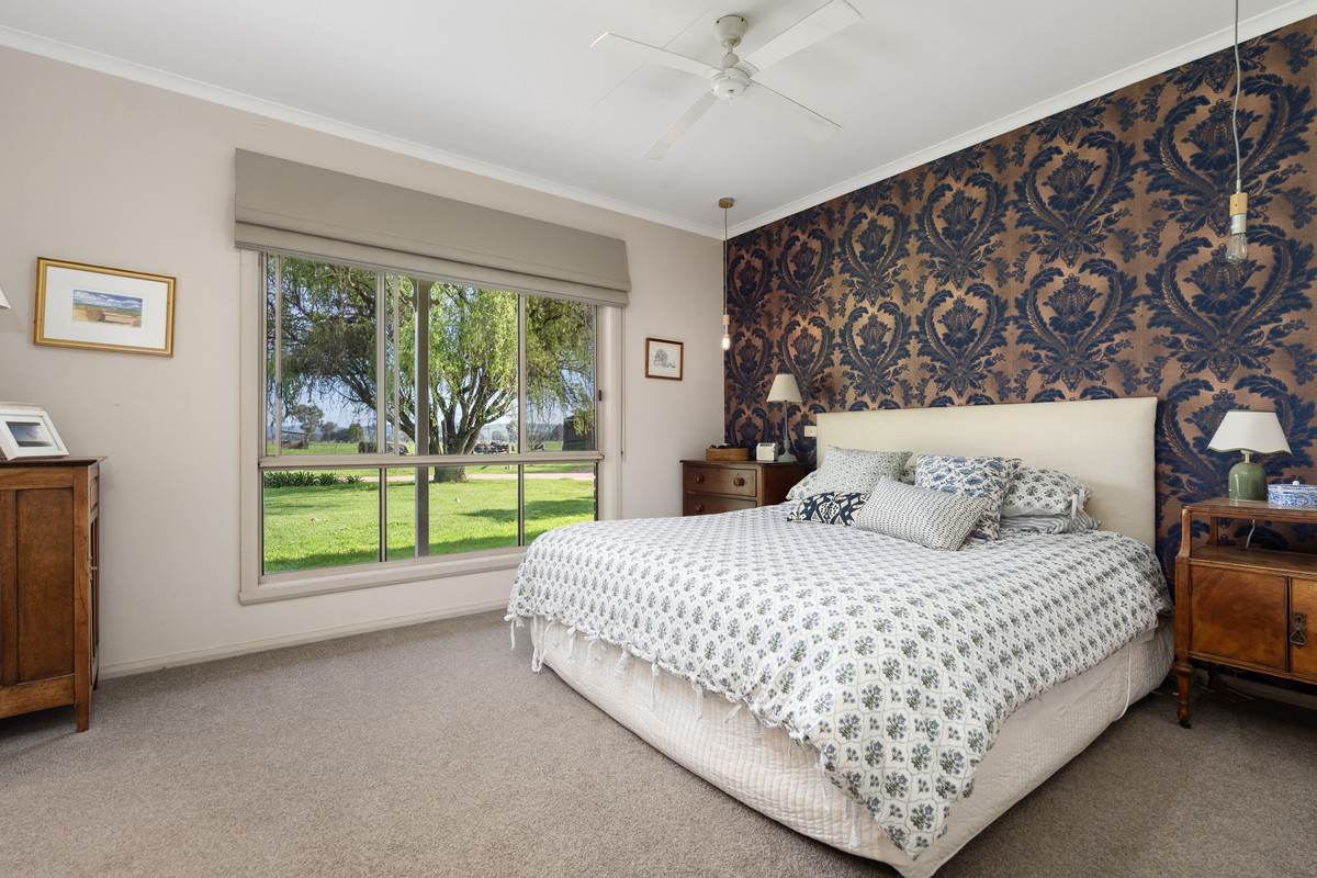 162 Hoults Lane, Moyhu For Sale by Farmbuy.com - image 15