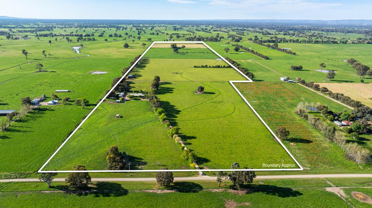 162 Hoults Lane, Moyhu For Sale by Farmbuy.com - image 33