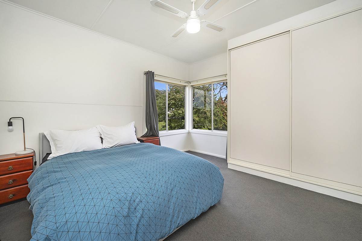 48 Russell Street, Macarthur For Sale by Farmbuy.com - image 6