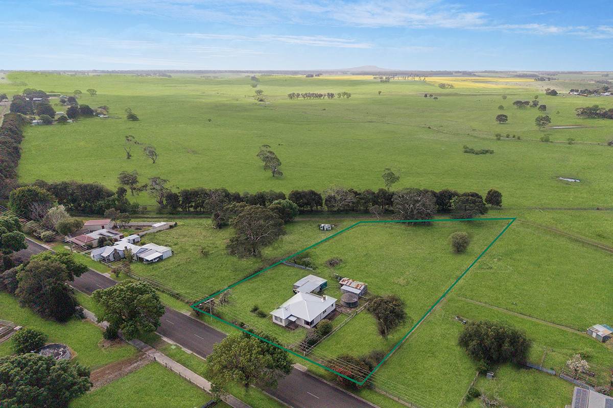 48 Russell Street, Macarthur For Sale by Farmbuy.com - image 12