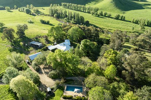 95 Jingellic Road, Jingellic NSW 2642