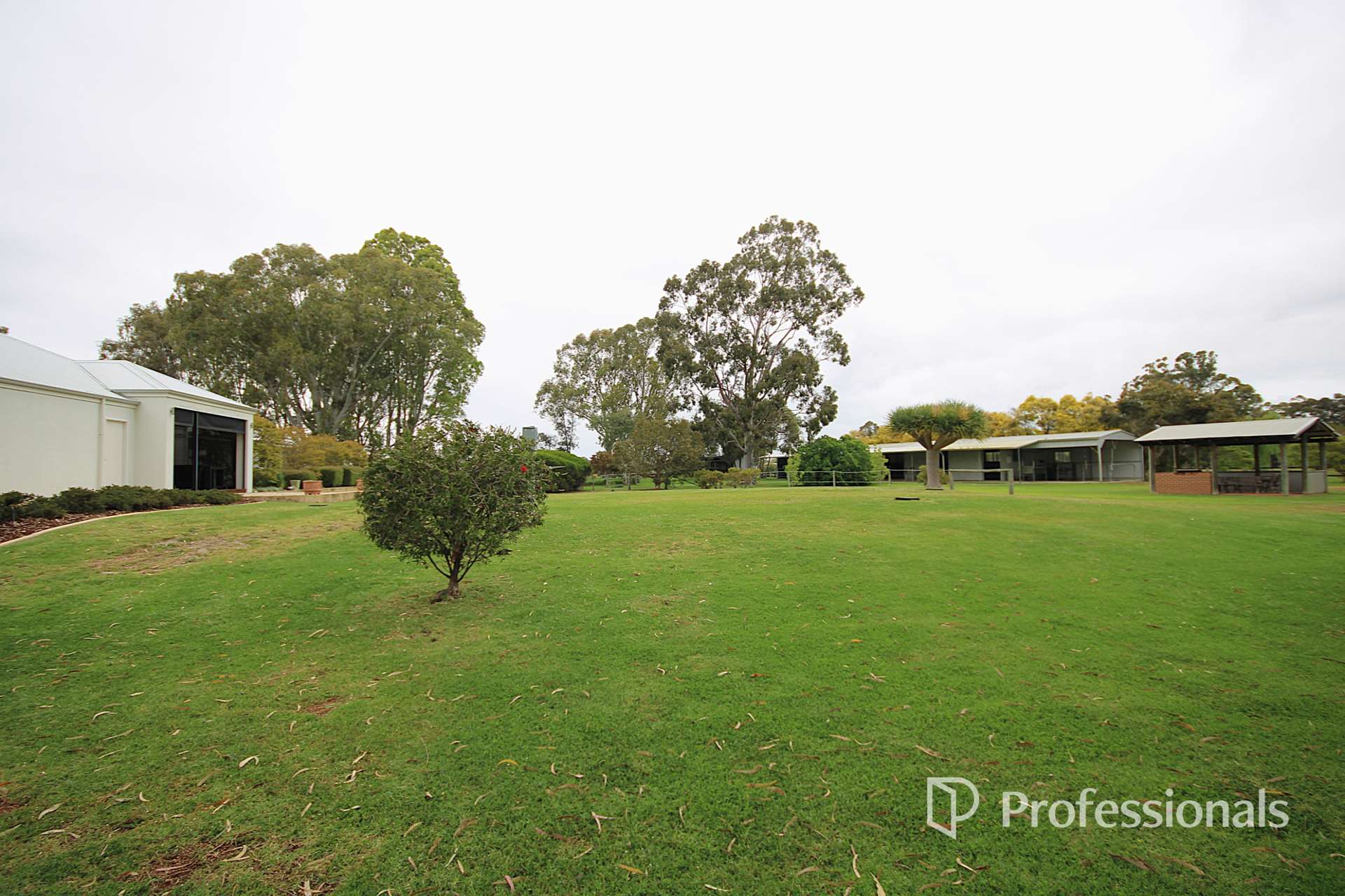 55 Panizza Road, Dardanup For Sale by Farmbuy.com - image 13