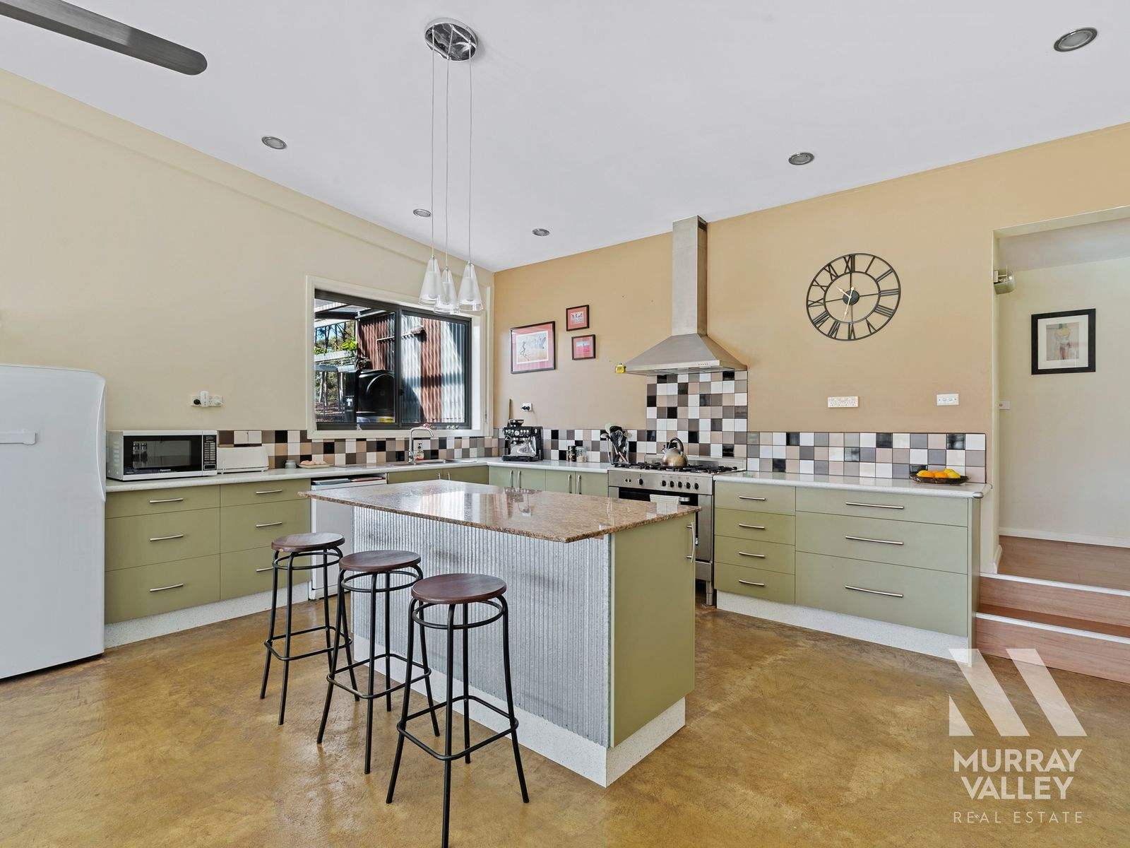 417 Forest Road, Boweya North For Sale by Farmbuy.com - image 4