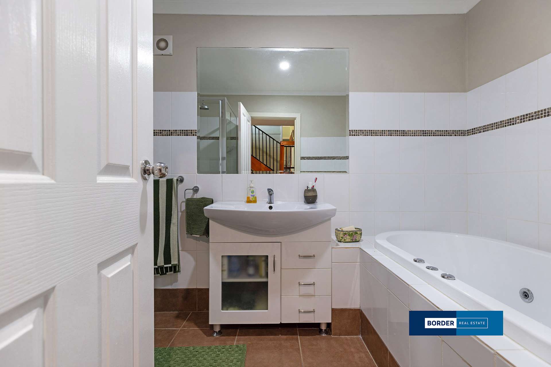 214 Old Deniliquin Road, Moama For Sale by Farmbuy.com - image 12