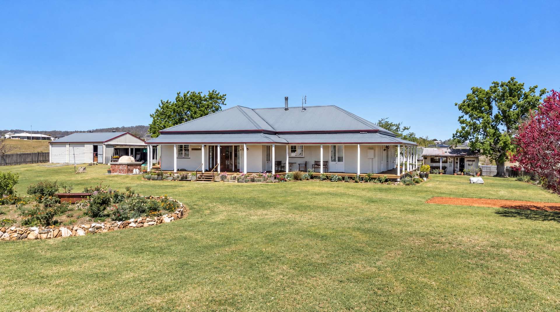 179 Wood Street, Tenterfield Auction by Farmbuy.com - image 1