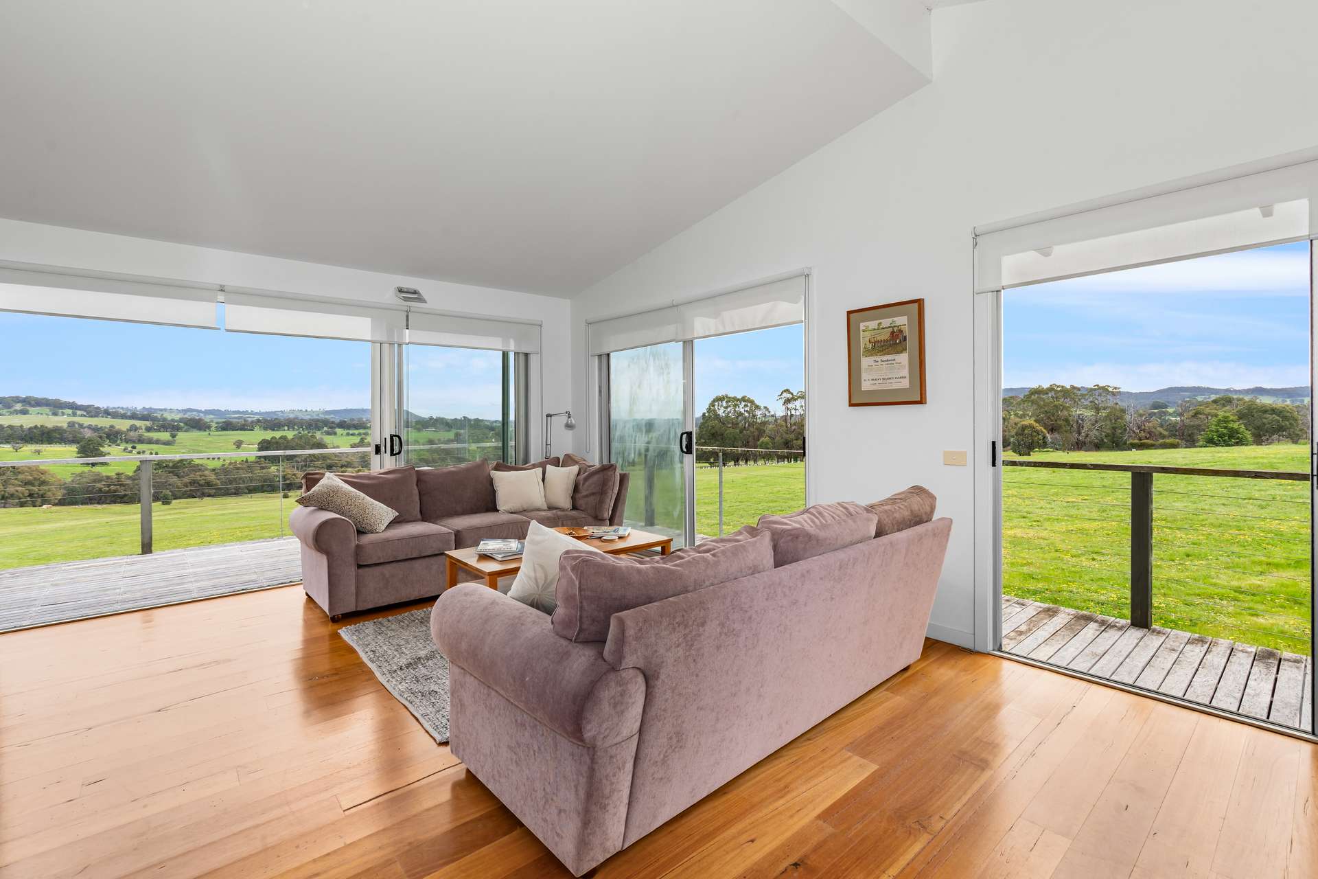 52 Armstrong Avenue, Strathbogie Auction by Farmbuy.com - image 2