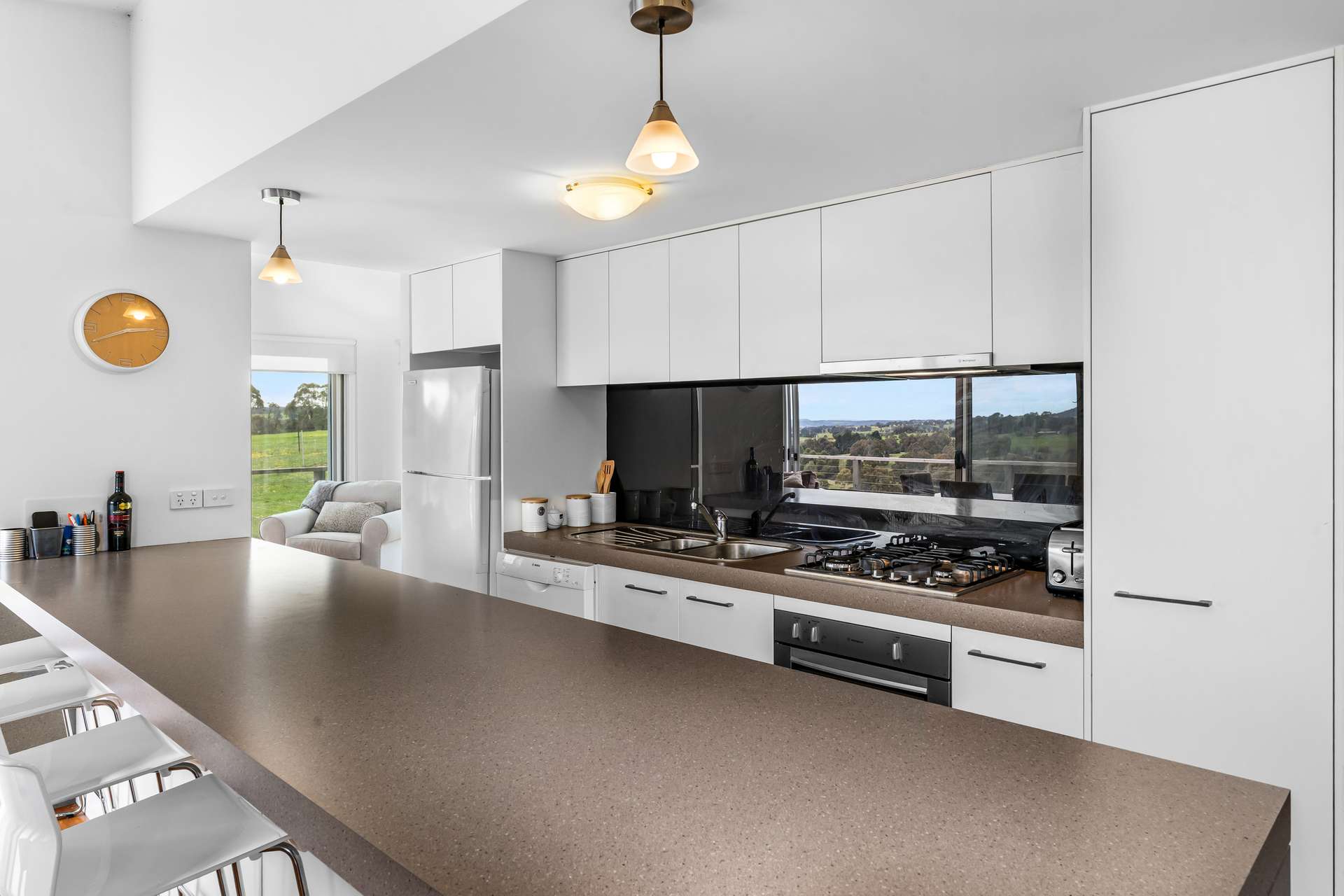 52 Armstrong Avenue, Strathbogie Auction by Farmbuy.com - image 8
