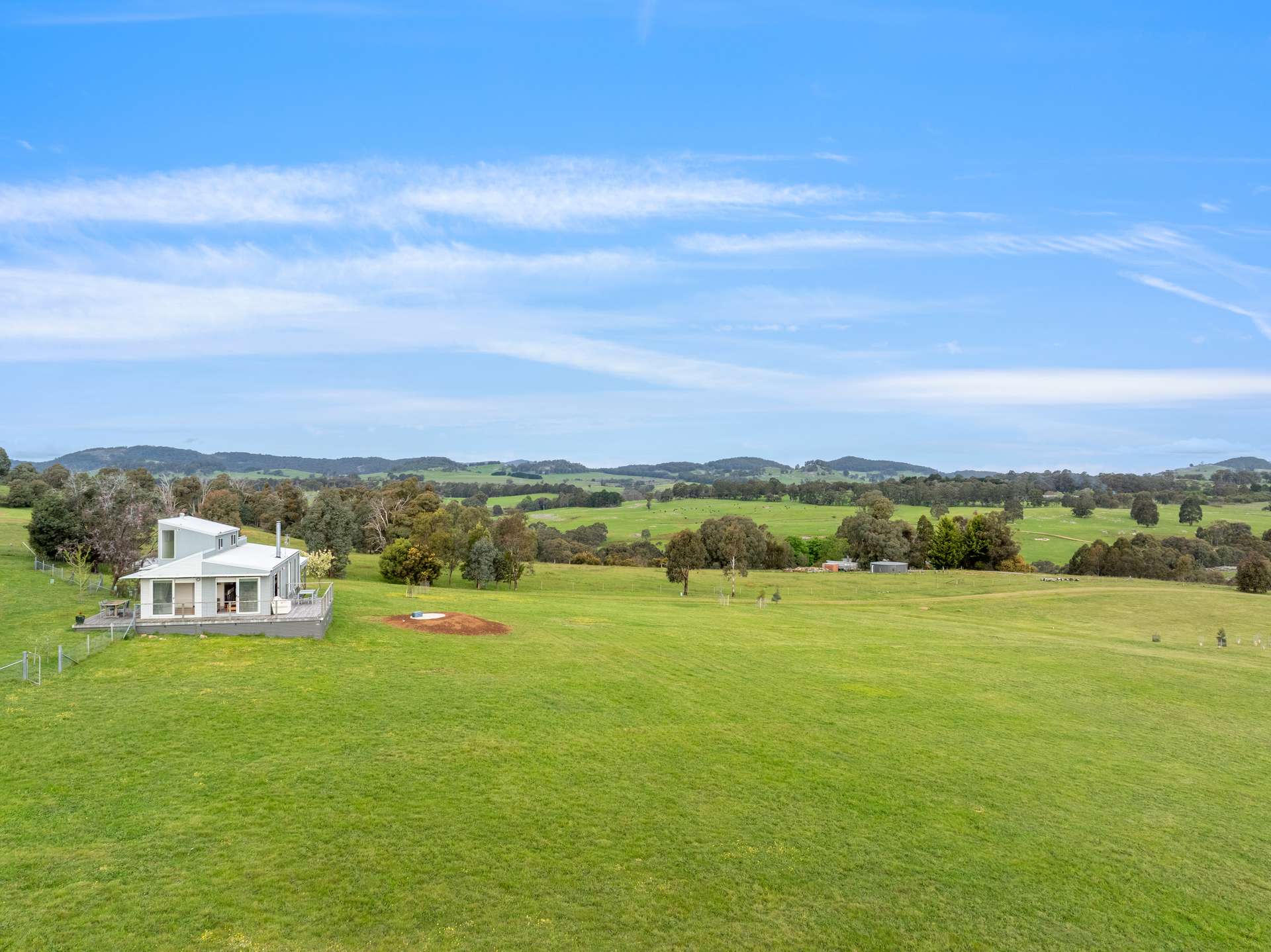 52 Armstrong Avenue, Strathbogie Auction by Farmbuy.com - image 6