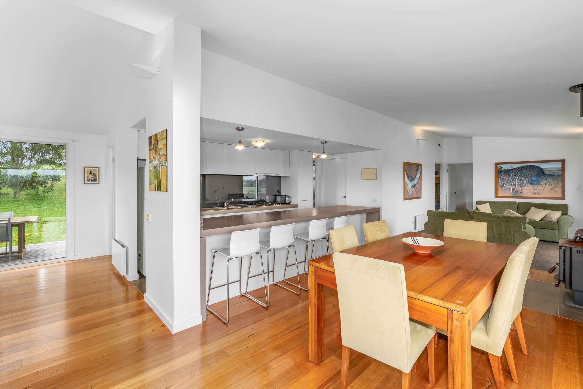 52 Armstrong Avenue, Strathbogie Auction by Farmbuy.com - image 3