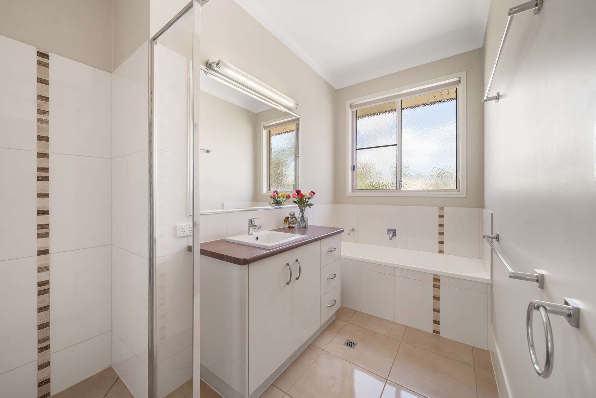 8 Jack Court, Murphys Creek For Sale by Farmbuy.com - image 16
