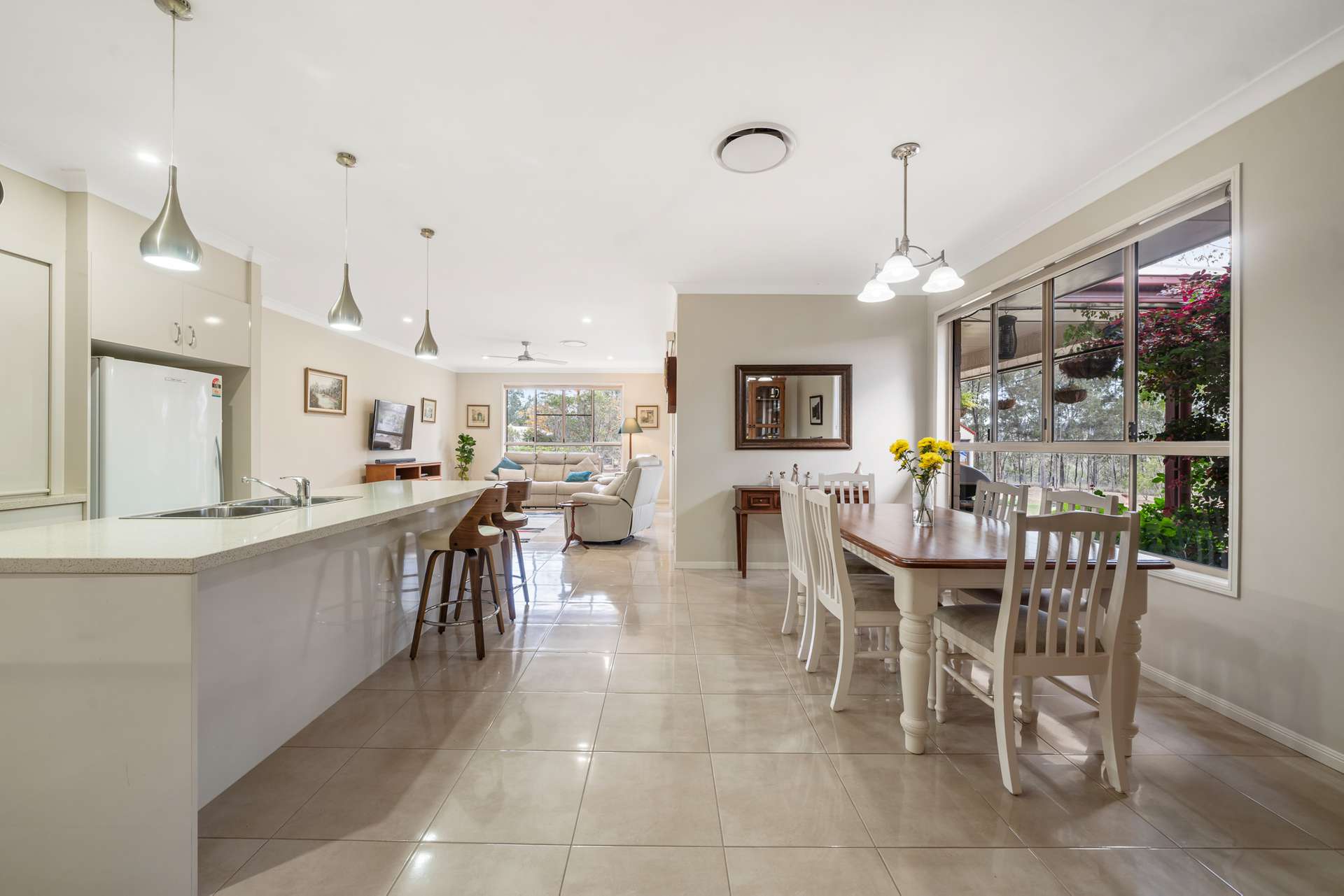 8 Jack Court, Murphys Creek For Sale by Farmbuy.com - image 7