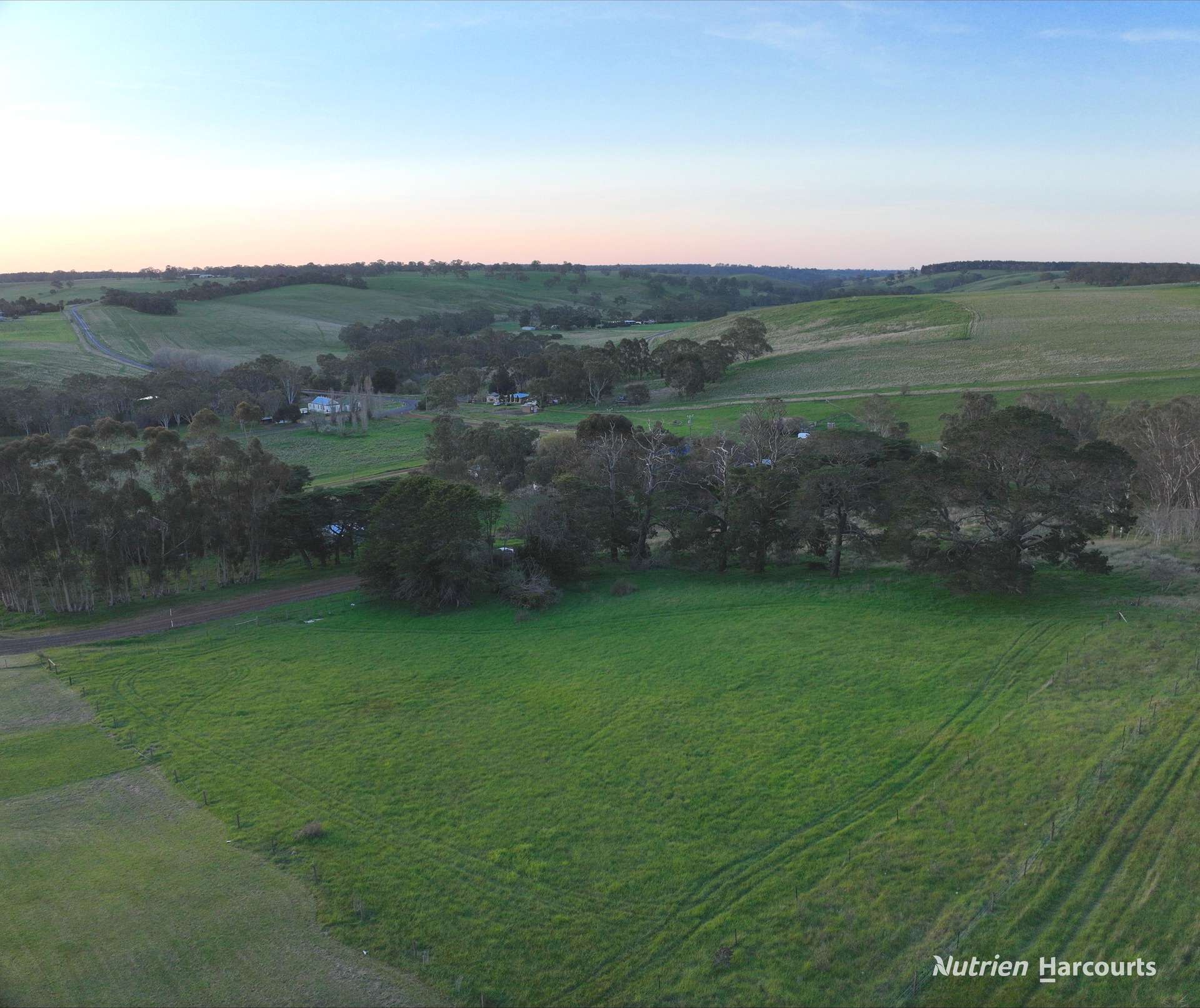 19 Sampeys Road, Chetwynd For Sale by Farmbuy.com - image 4