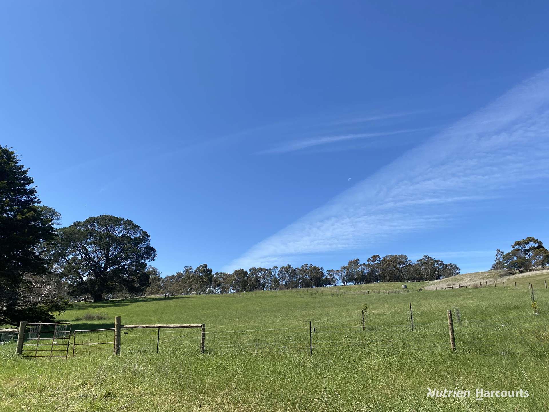 19 Sampeys Road, Chetwynd For Sale by Farmbuy.com - image 1