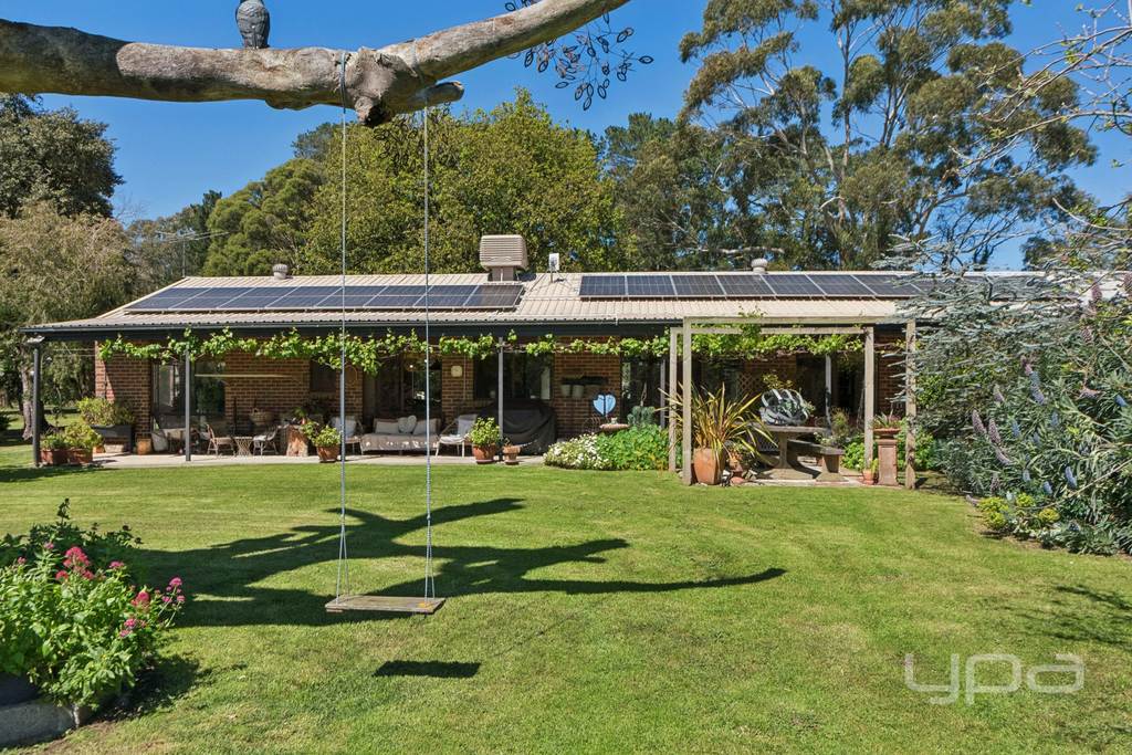 60 Hunts Road, Tuerong VIC 3915