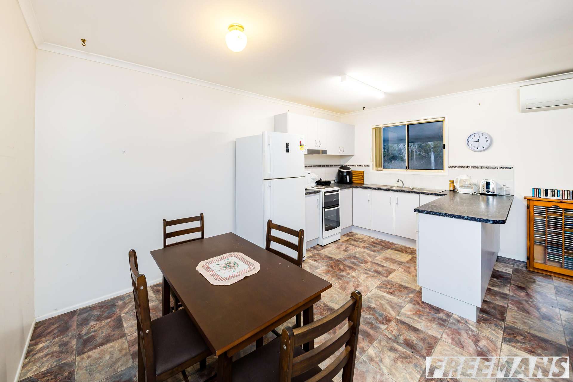 45 Pitts Road, South Nanango For Sale by Farmbuy.com - image 4