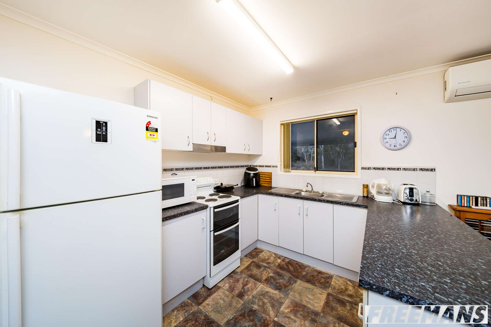 45 Pitts Road, South Nanango For Sale by Farmbuy.com - image 6